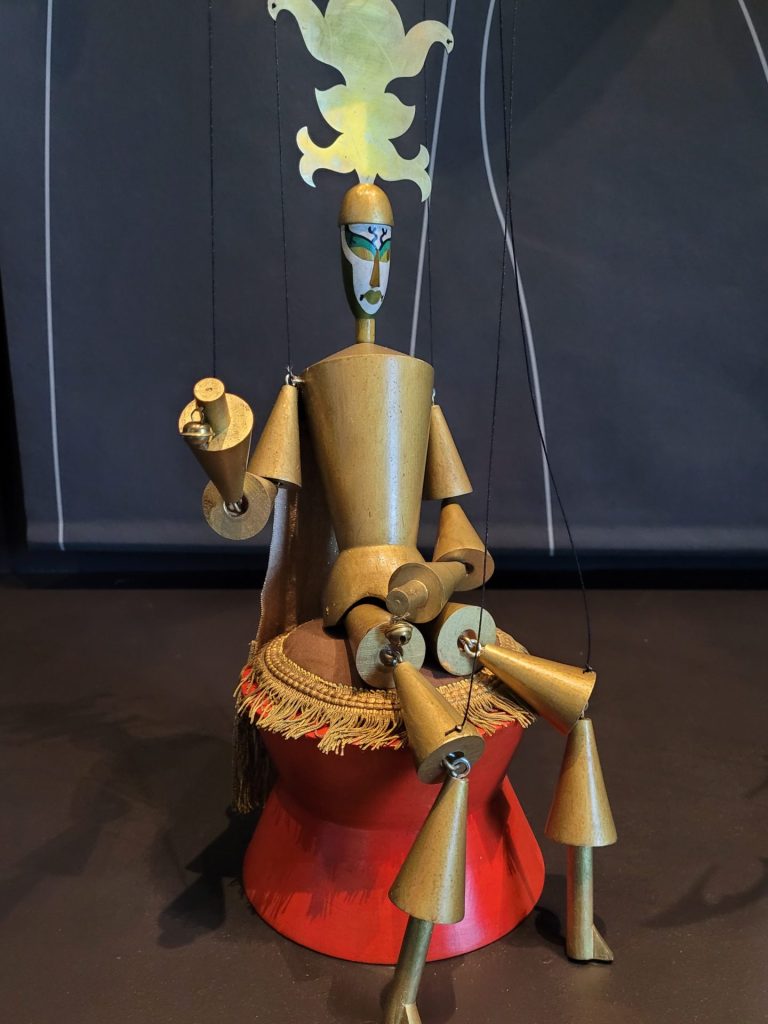 Sophie Taeuber-Arp - Marionette "Le roi Deramo"