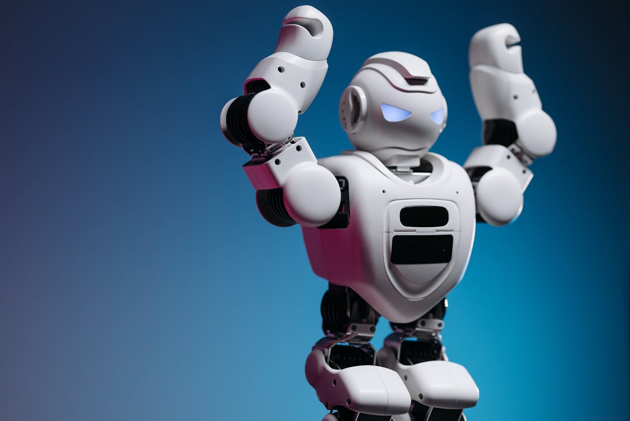 Roboter in Siegerpose